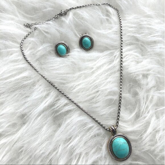 Turquoise Necklace and Earrings Jewelry Set - Picture 1 of 3